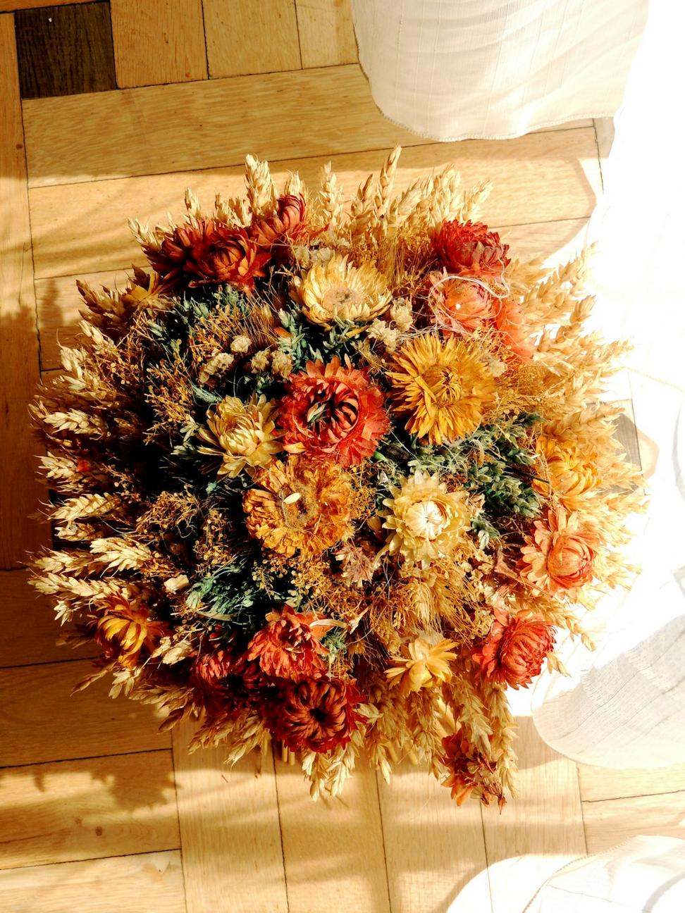 Dried flower crafting